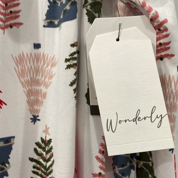 NWT women’s plus s 2x/xxl Christmas pajama pants with pockets. Comfy pants! - Picture 3 of 5